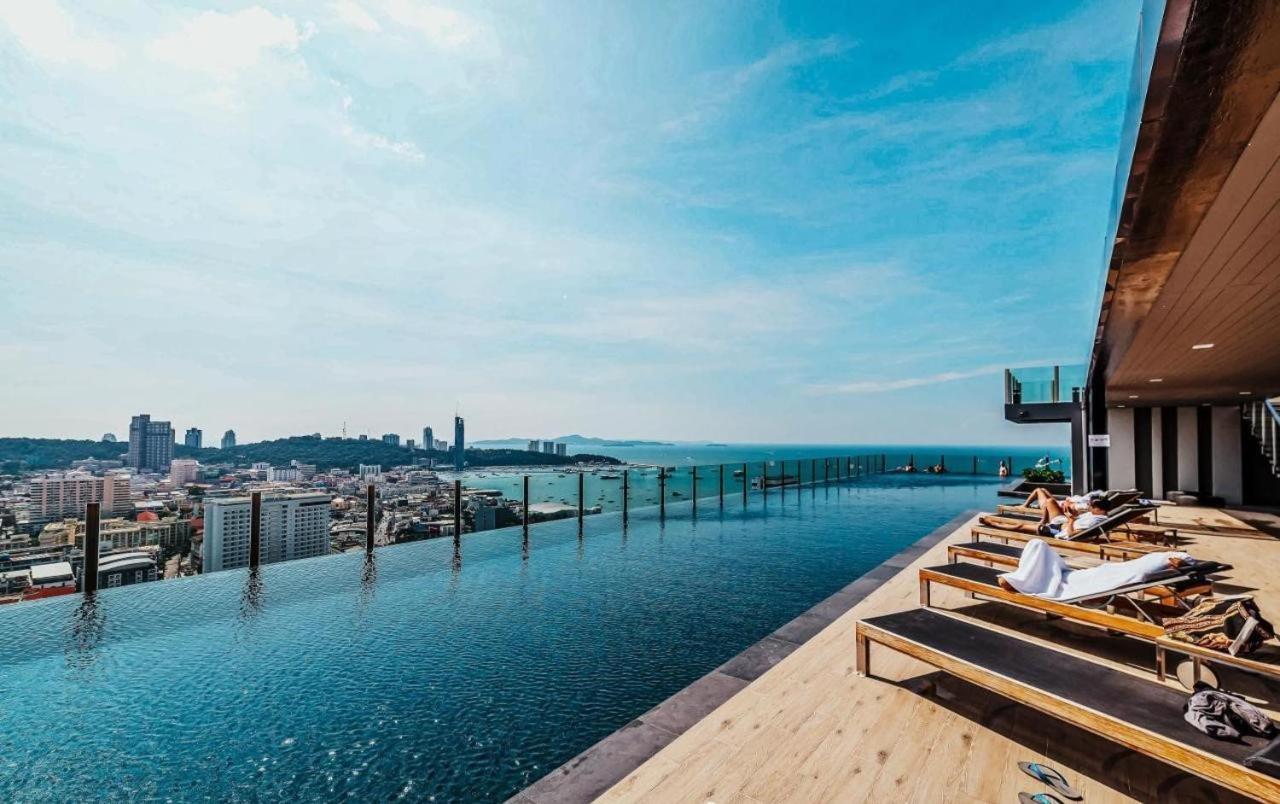 Central Pattaya Condo With A Beautiful View Экстерьер фото